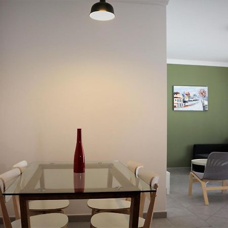 Lovely Apartment In Carvoeiro By The Beach Екстериор снимка