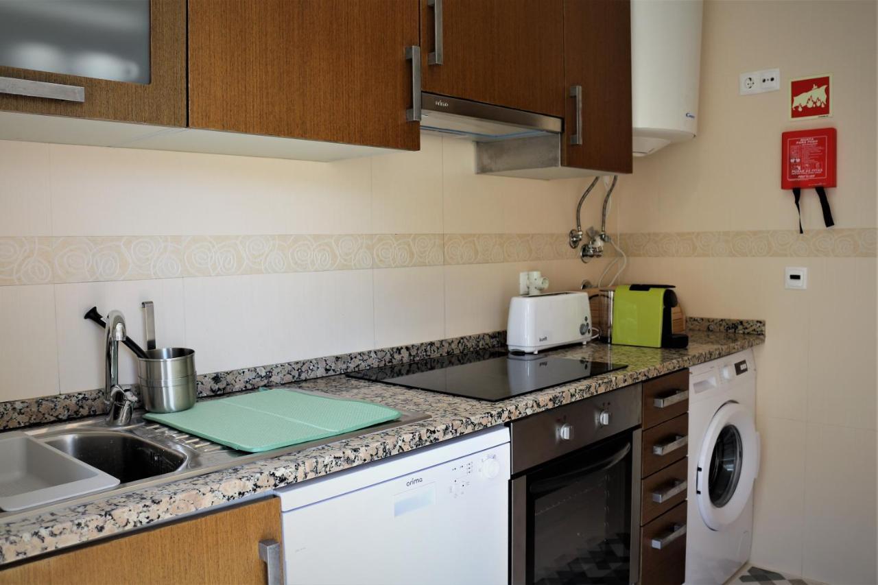 Lovely Apartment In Carvoeiro By The Beach Екстериор снимка