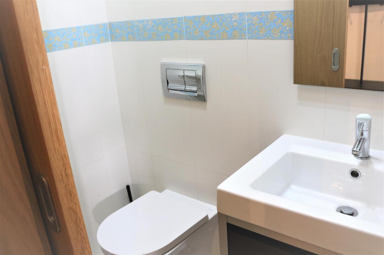 Lovely Apartment In Carvoeiro By The Beach Екстериор снимка