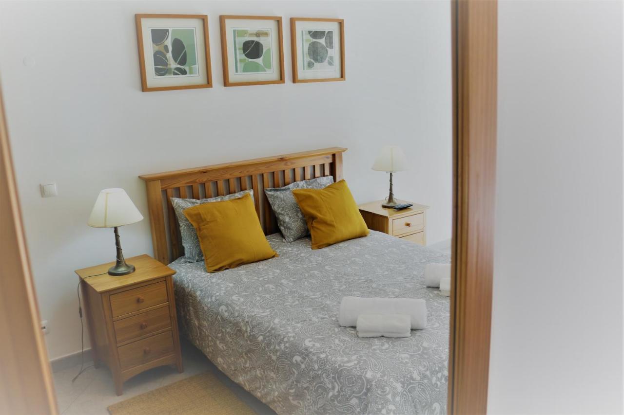 Lovely Apartment In Carvoeiro By The Beach Екстериор снимка