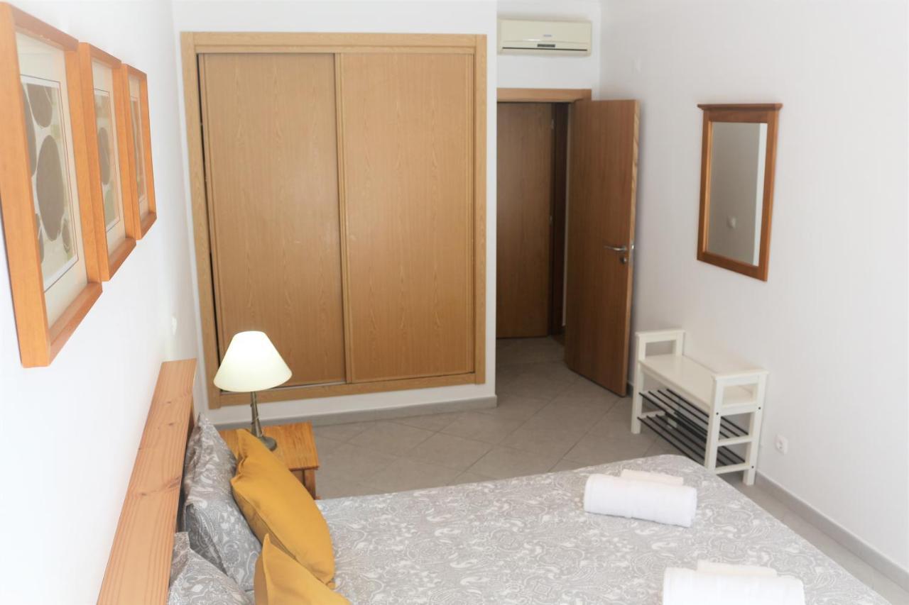Lovely Apartment In Carvoeiro By The Beach Екстериор снимка