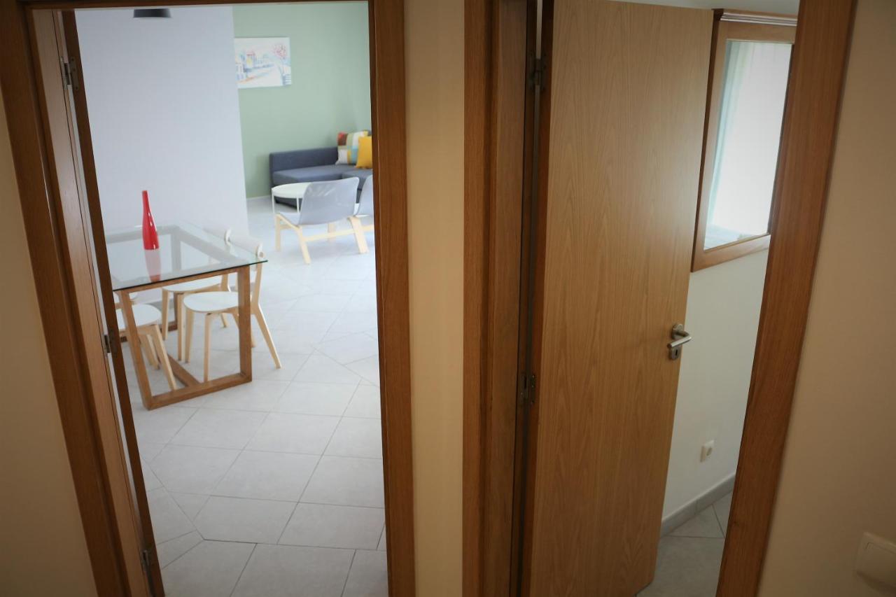 Lovely Apartment In Carvoeiro By The Beach Екстериор снимка