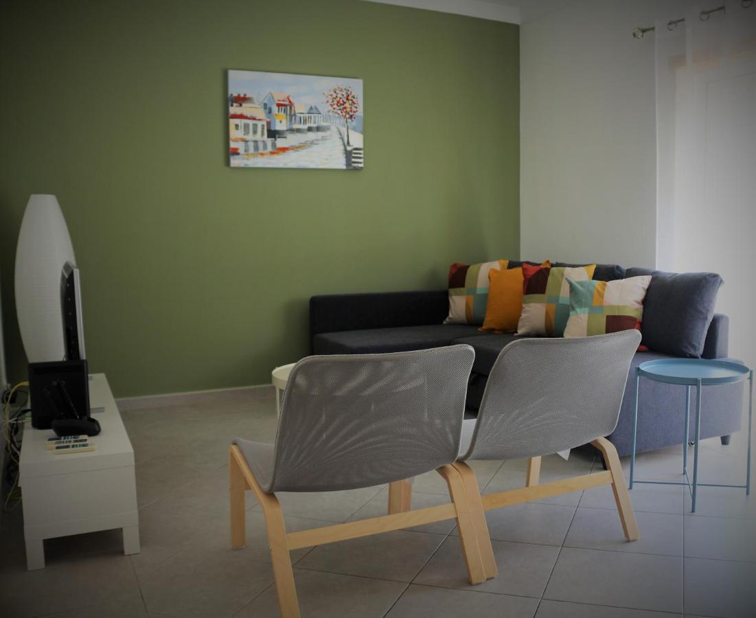 Lovely Apartment In Carvoeiro By The Beach Екстериор снимка