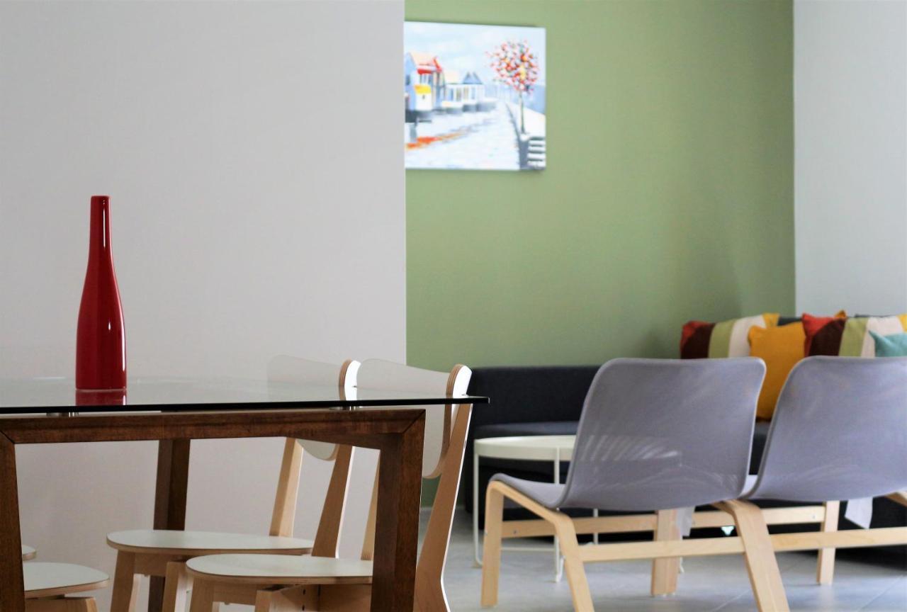 Lovely Apartment In Carvoeiro By The Beach Екстериор снимка