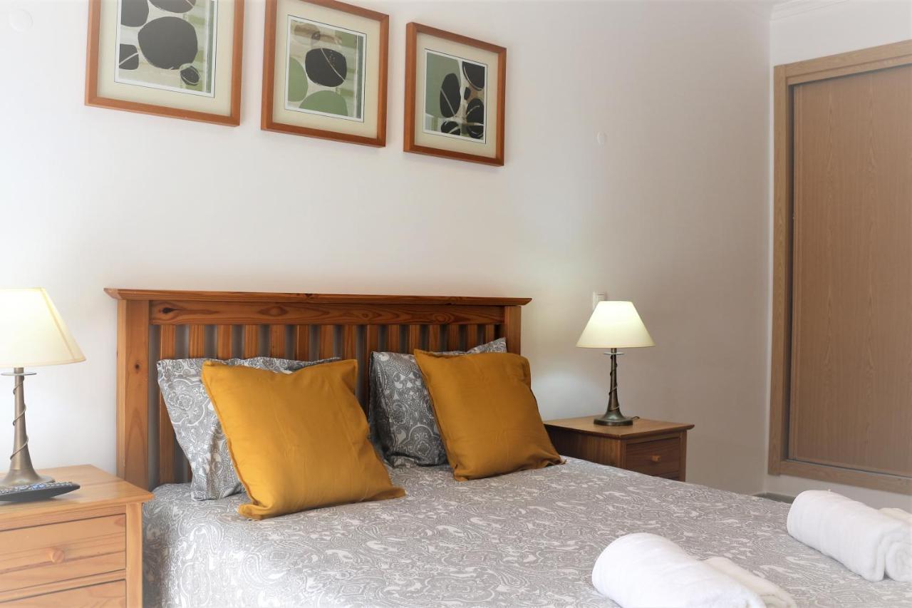 Lovely Apartment In Carvoeiro By The Beach Екстериор снимка