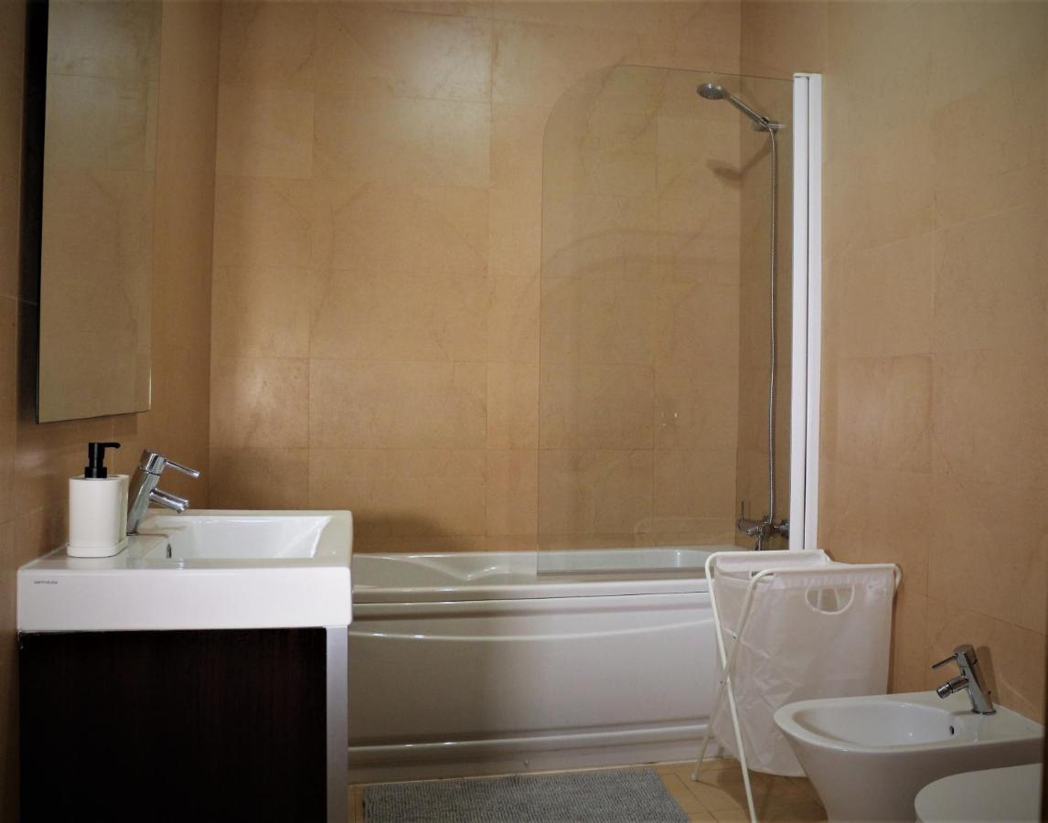 Lovely Apartment In Carvoeiro By The Beach Екстериор снимка
